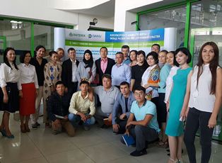 Независимый директор Фонда «Даму» Серикбай Бисекеев посетил с рабочим визитом Южно-Казахстанскую область