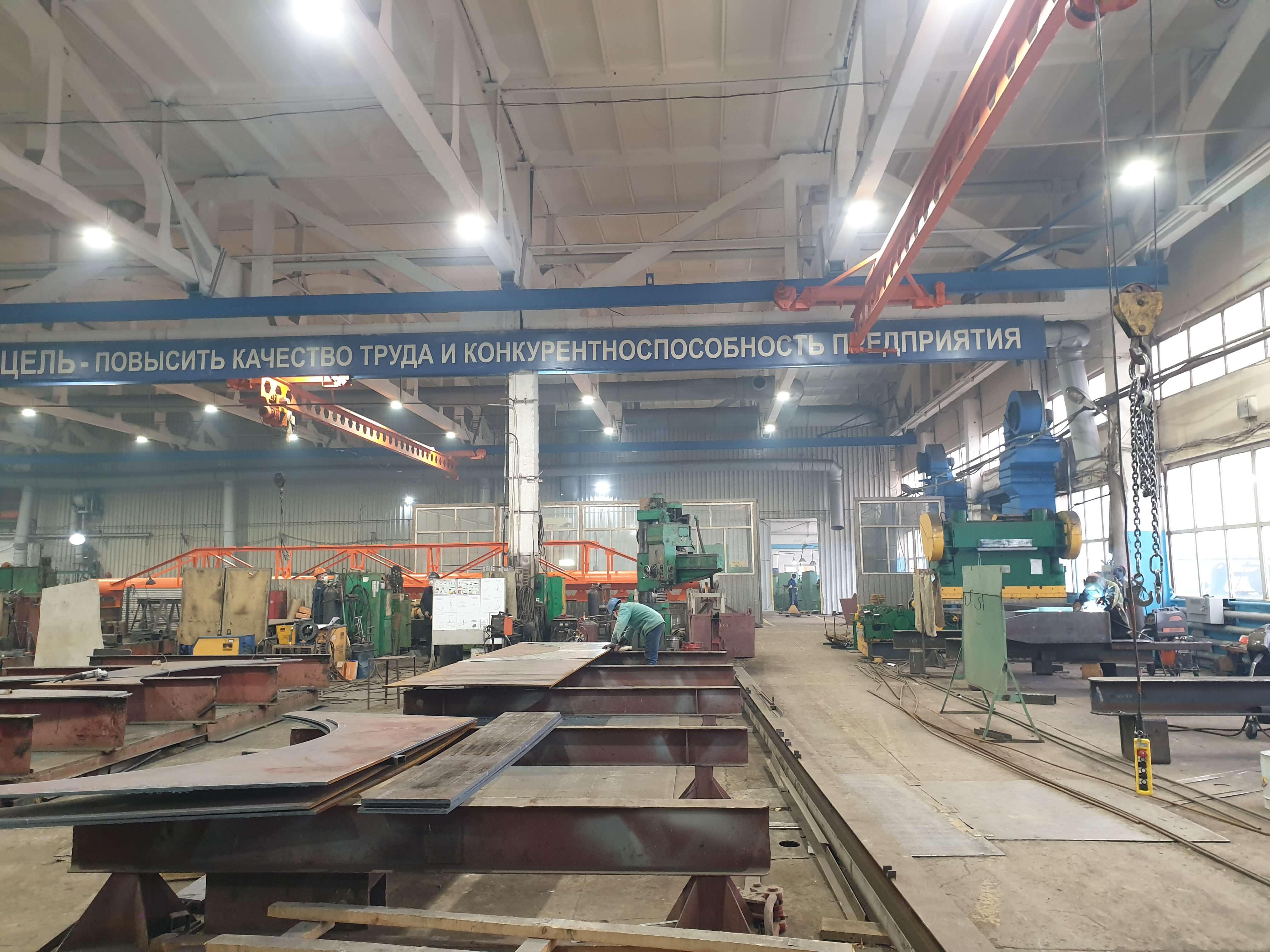 Благодаря поддержке Фонда «Даму» Павлодарский завод «Стальных конструкций» в период локдауна не простоял ни дня