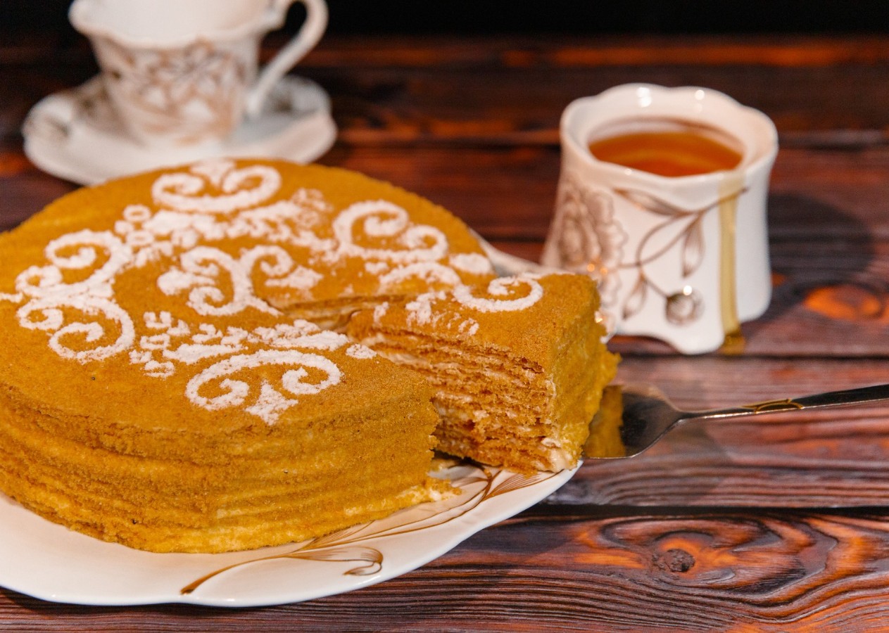 ИП «GOLDEN SWEETS» от домашней выпечки до современного кондитерского производства
