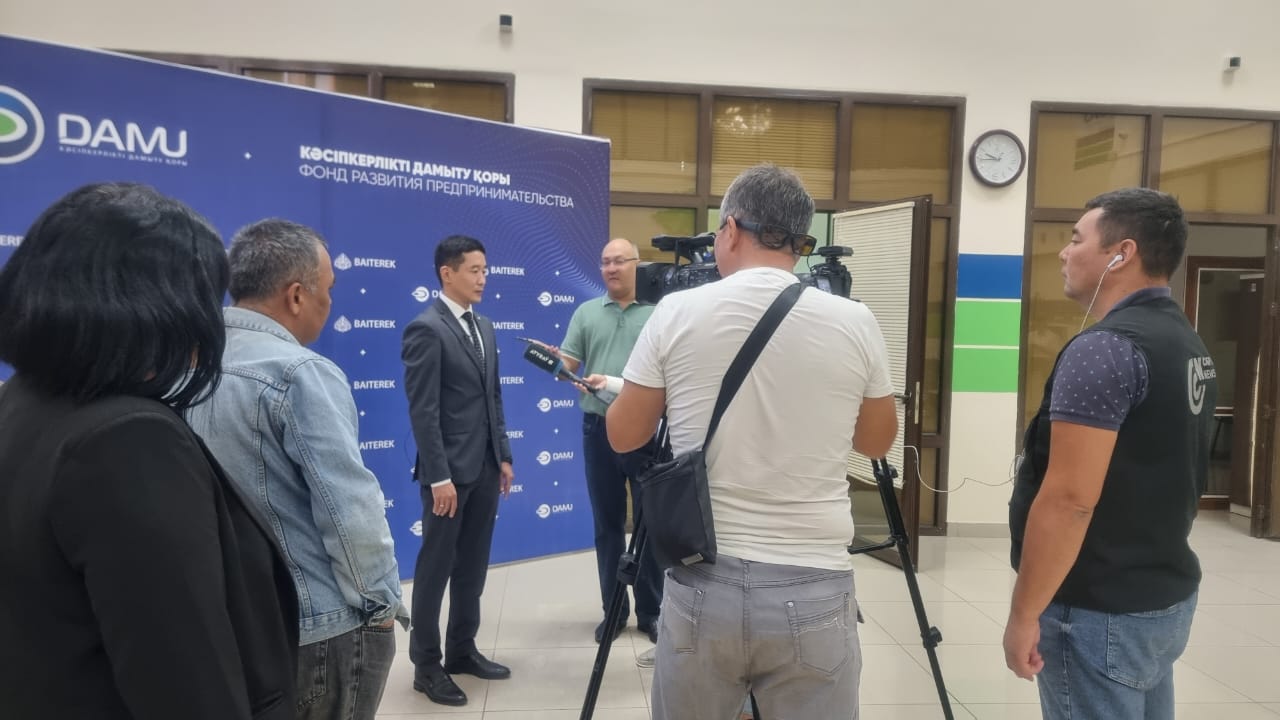 Пресс-тур Атырауского филиала Фонда «Даму» по предприятиям, получившим государственную поддержку