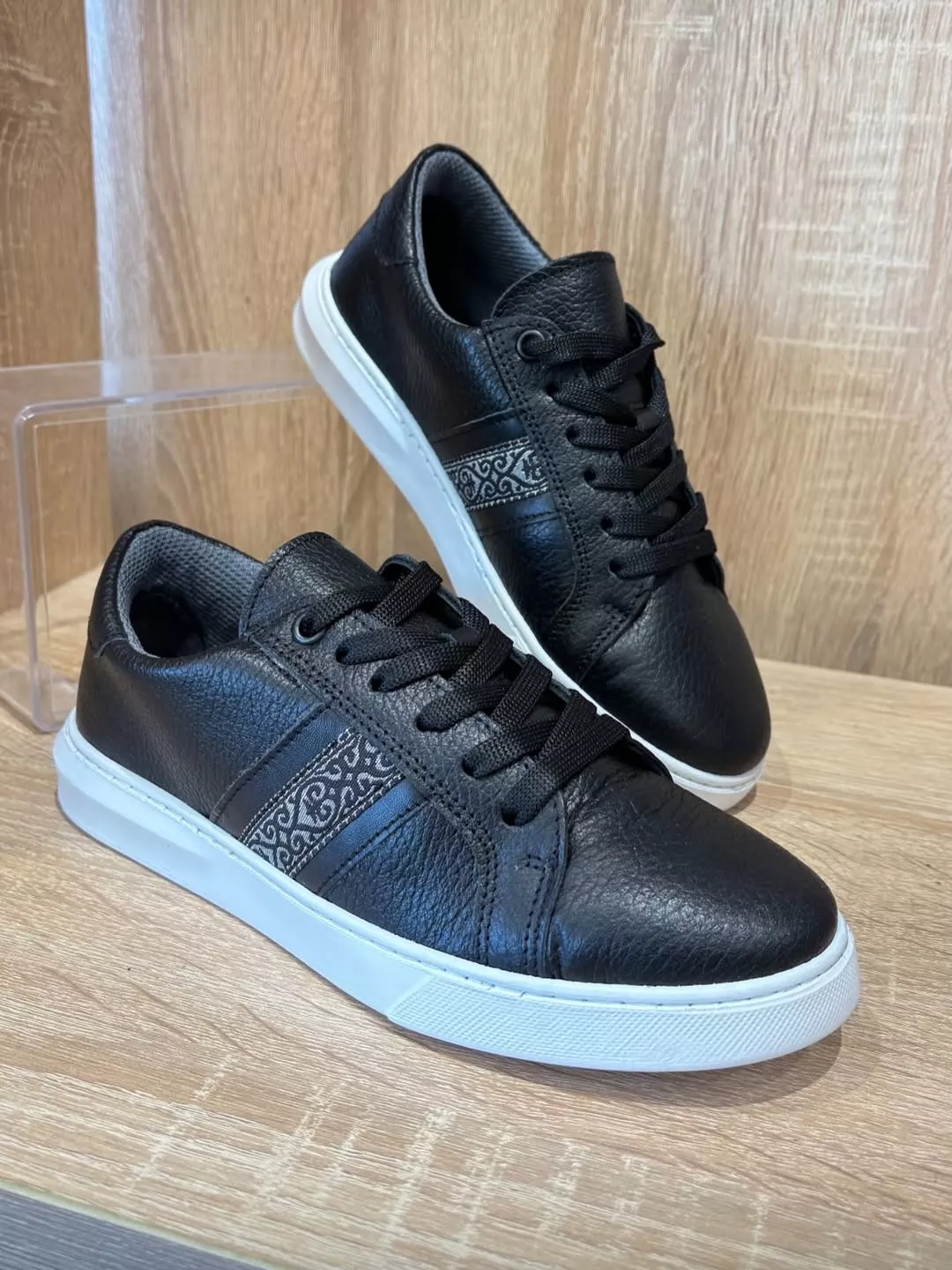 Маңғыстаулық Zhamal-ai LTD ЖШС аяқ киім фабрикасы «Sharkey» брендімен өнім шығарады