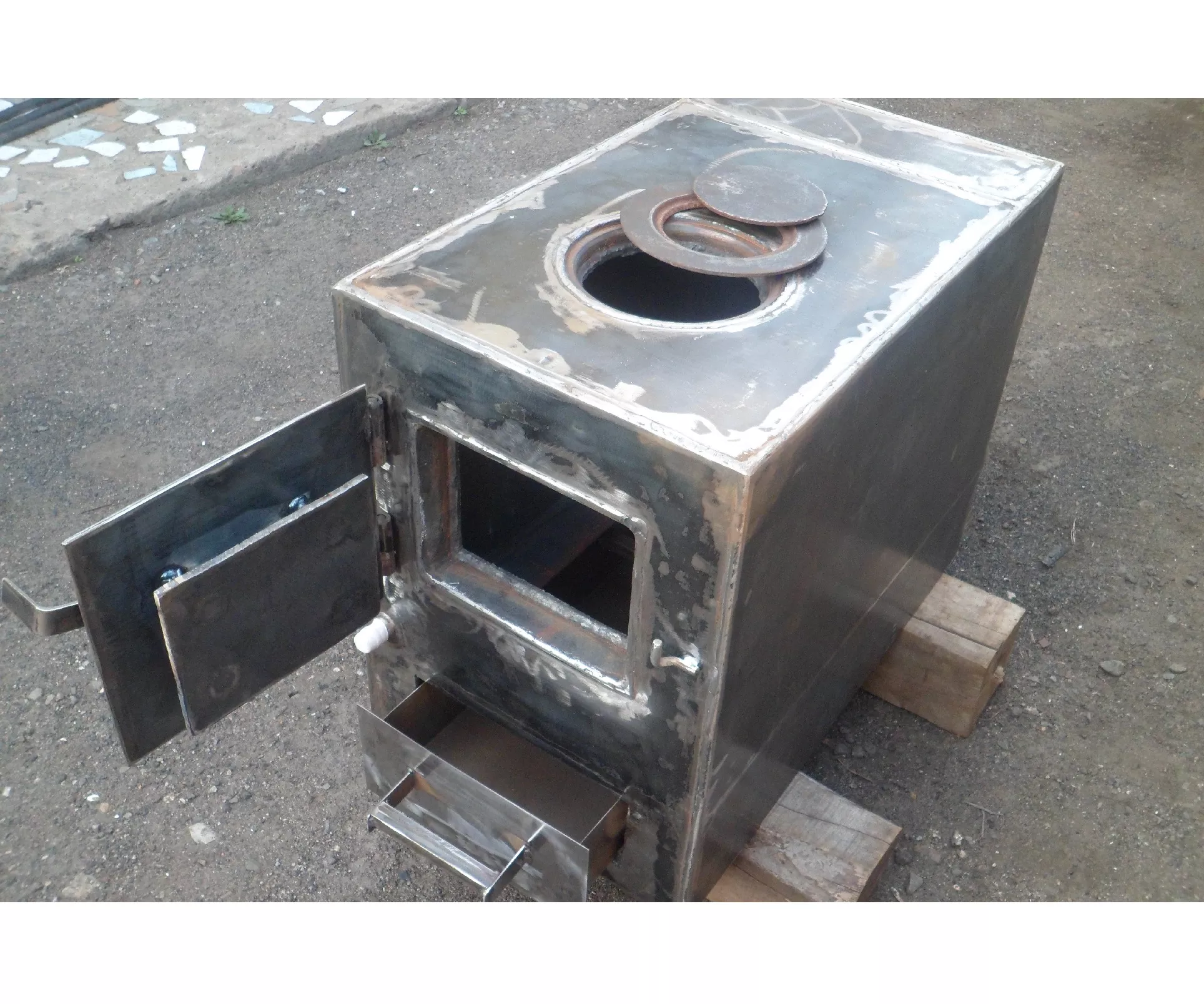 От цеха на дому до престижного производства: путь Александра Ивановича