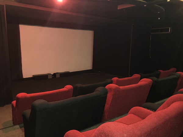 По программе Массового предпринимательства в городе Тараз был поддержан проект по предоставлению услуг кинотеатра